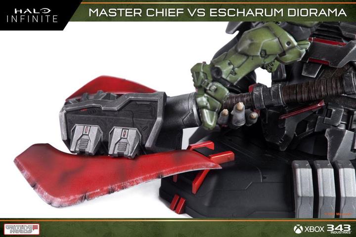 Actual product image Gaming Heads Halo: Infinite statuette 1/8 Master Chief vs. Escharum 31 cm