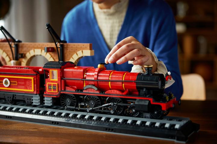 Immagine prodotto LEGO Espresso di Hogwarts - Sammleredition (76405, LEGO Harry Potter, Set LEGO rari)
