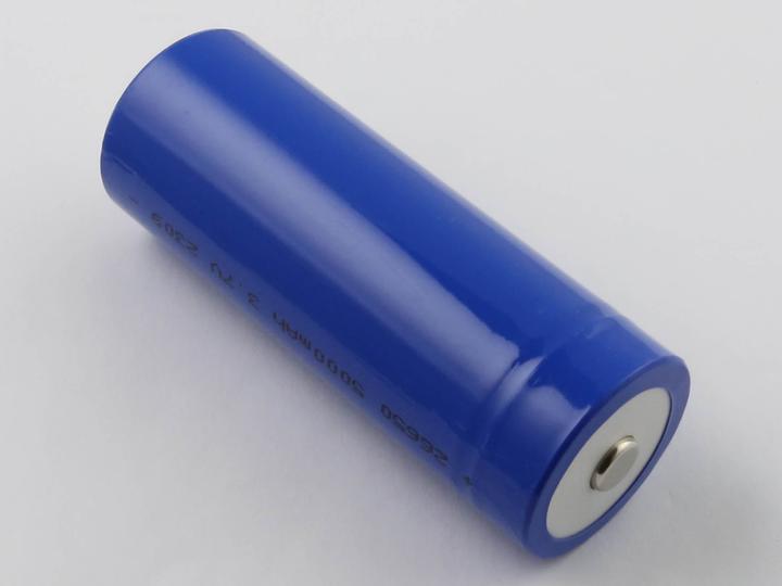 Immagine prodotto AccuCell Cella rotonda 26650, ioni di litio, 3,7V, 5000mAh, 18,5Wh, con porta di ricarica USB-C (1 pz., 26650, 5000 mAh)