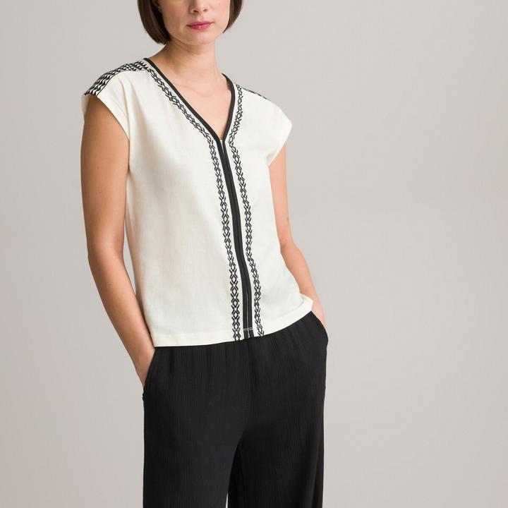 Anne Weyburn Besticktes T-Shirt mit V-Ausschnitt