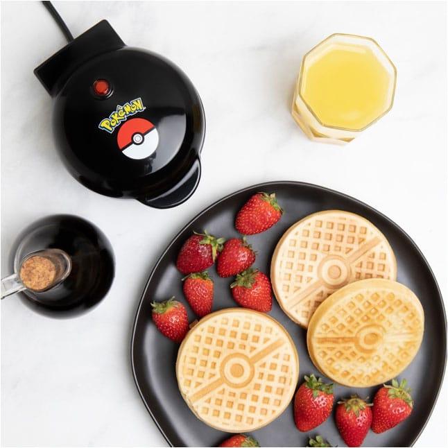 Image du produit Uncanny Brands Pokemon - Pokeball