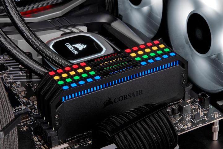 Produktbild Corsair Dominator Platinum RGB (2 x 16GB, 3466 MHz, DDR4-RAM, DIMM)