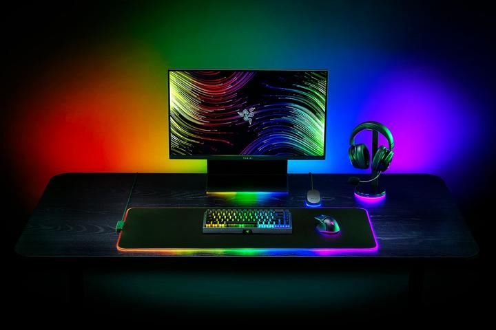 Actual product image Razer Strider Chroma (XL)