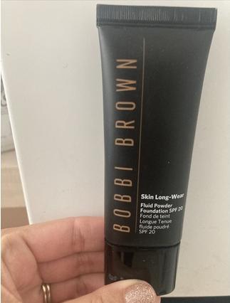 Actual product image Bobbi Brown Skin Long Wear Powder Foundation Sun Protection Factor 20 Neutral Gold (Neutral Golden N-070)