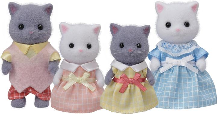 Actual product image Sylvanian Families Persian cat family