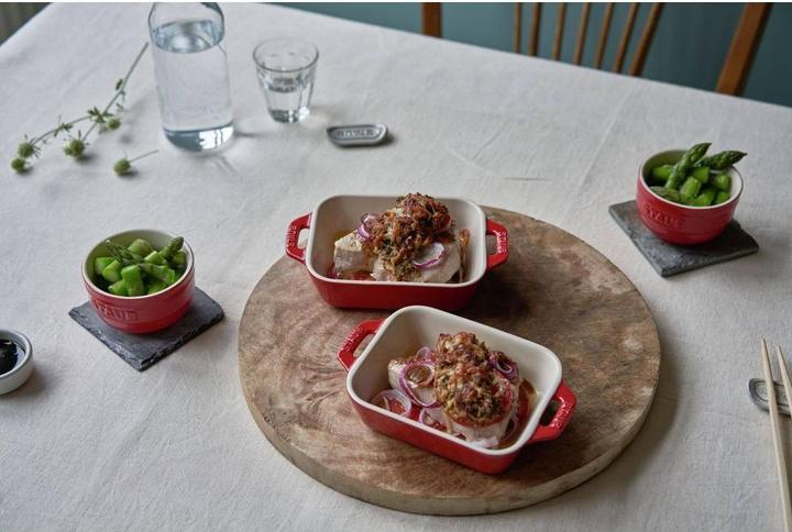 Actual product image Staub Baking dish