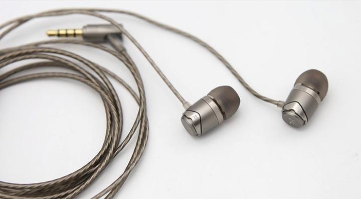 Immagine prodotto SoundMagic E11C stalowy - słuchawki przewodowe (Nessuna soppressione del rumore, Cablato)