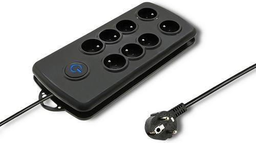 Actual product image Qoltec 50161 surge protector Black 8 AC outlet(s) (8 x, 2.50 m)