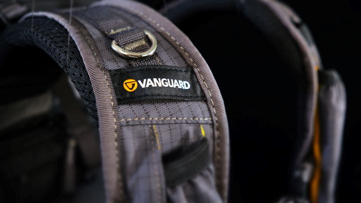 Immagine prodotto Vanguard Veo Active 42M (Zaino per fotocamera, 17 l)