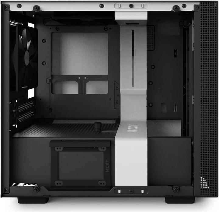 Actual product image NZXT H200i (Mini-ITX)