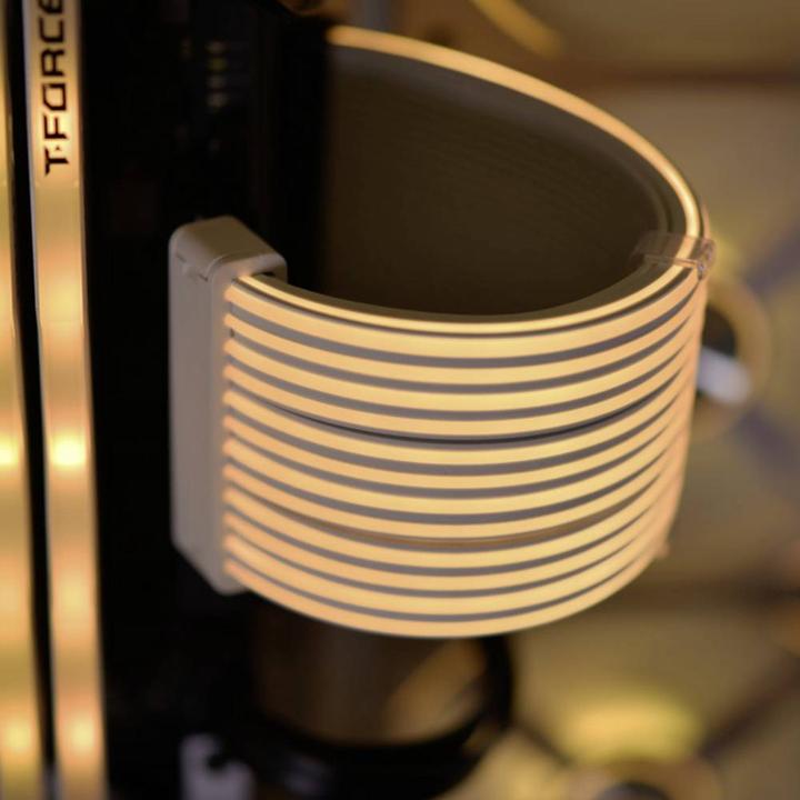 Produktbild Lian-Li Strimer Plus V2 (RGB)