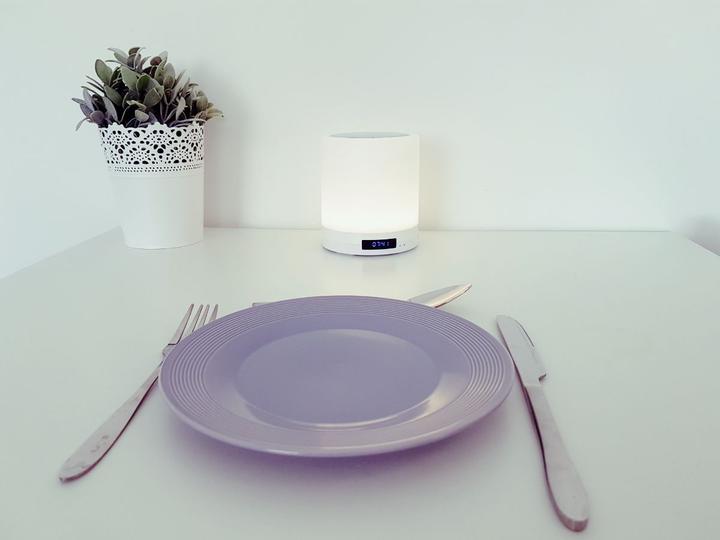 Produktbild WiFi Lautsprecher mit drei verschiedenen Lichtstufen. (4 h, Akkubetrieb, Netzbetrieb)