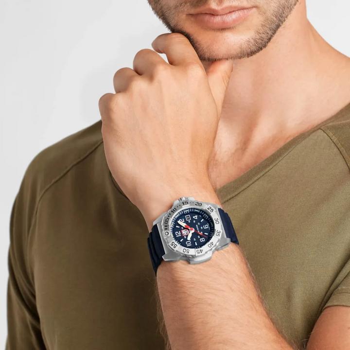 Image du produit Luminox Navy Seal Steel 3250 Series (Montre de plongée, 45 mm)