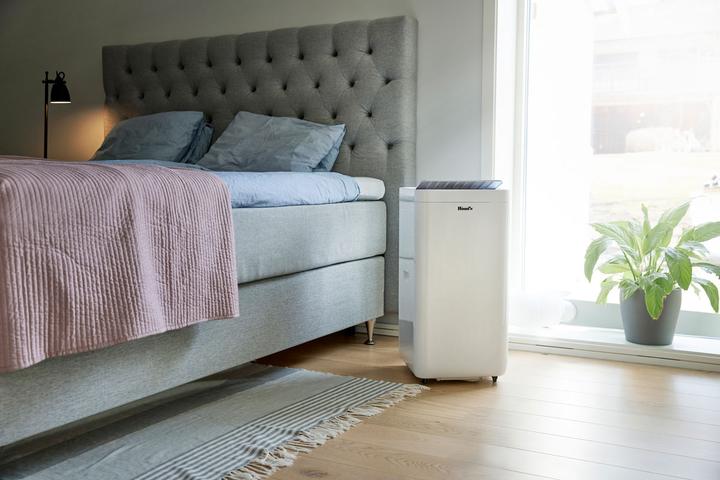 Actual product image Wood's AC Milan 7K Smart Home (25 m², 7000 BTU/h)