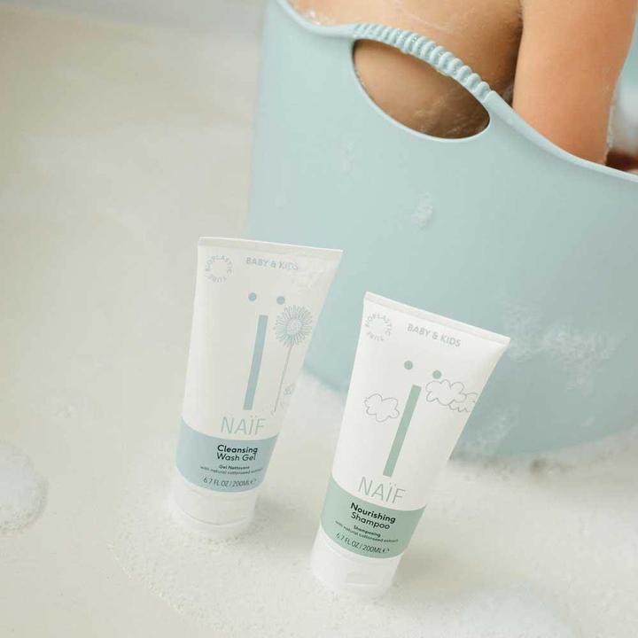 Actual product image Naïf Shampoo