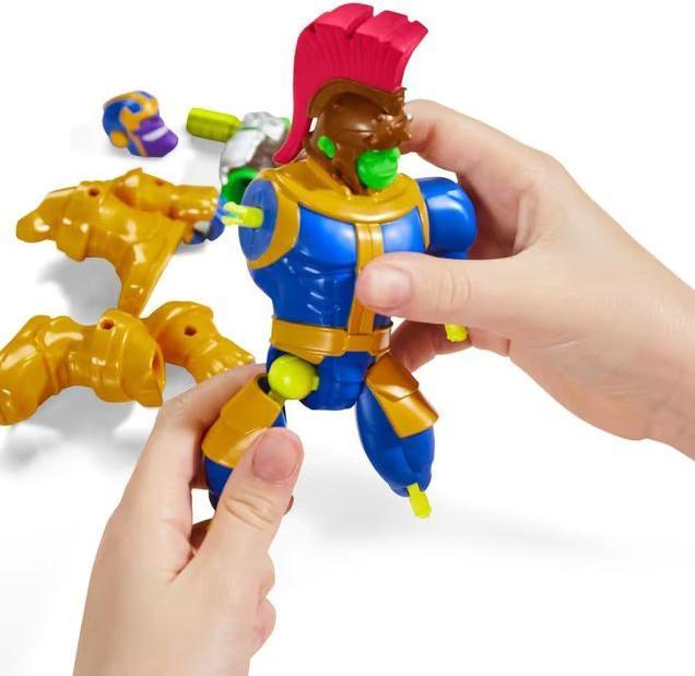 Actual product image Hasbro MixMashers Marvel Thanos individualisierbare Avengers Mix-And-Match Deluxe Action-Figur & Accessoire