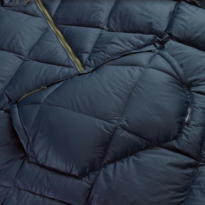 Image du produit Therm-a-Rest Honcho Poncho Down Outerspace Blue (Taille unique)
