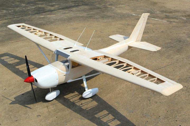 Produktbild Seagull Models ( SG-Models ) Cessna 152 Aerobat 80" Master Scale Kit Holzbausatz