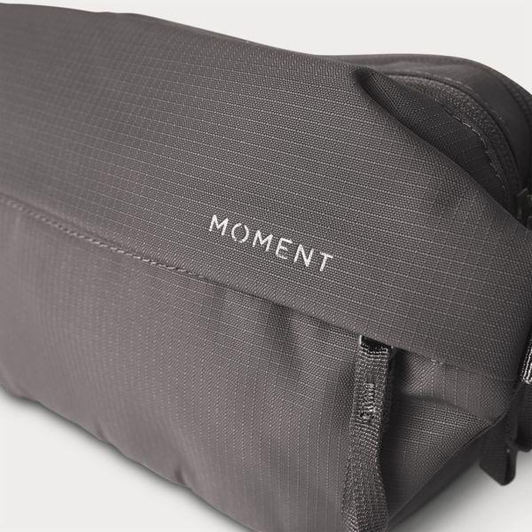 Actual product image Moment Fanny Sling 2L V3 Grey