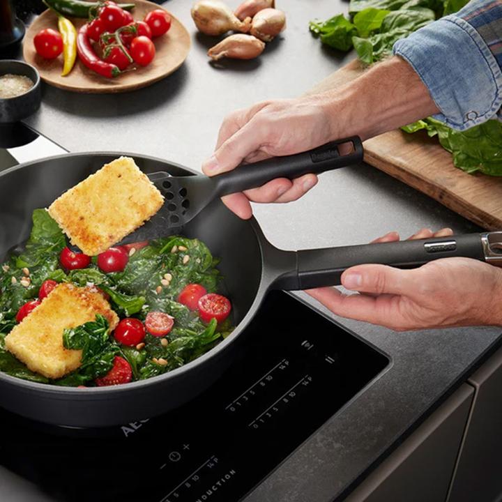 Immagine prodotto Berndes Padella 20 cm a induzione - Edition 100 - padella piccola, induzione per tutti i tipi di piano (20 cm, Padella per friggere, Alluminio)