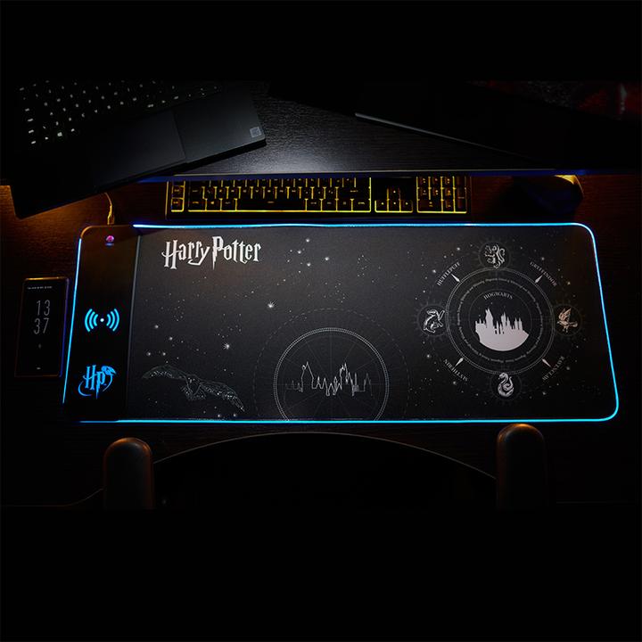 Immagine prodotto Numskull Harry Potter - Oversize Gaming Mat & Mobile Charger (XXL)