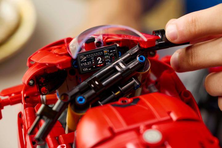 Image du produit LEGO Ducati Panigale V4 S Motorrad (42202, LEGO Technic)