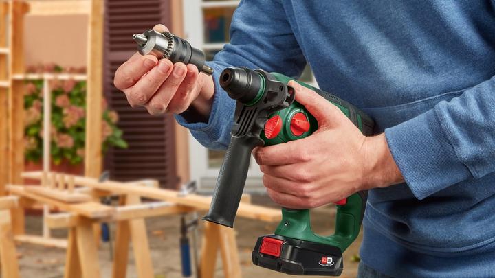 Produktbild Bosch Home & Garden UniversalHammer 18V (Akkubetrieb)