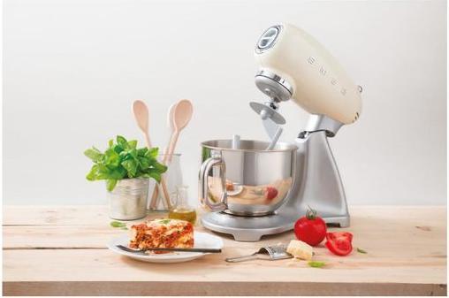 Actual product image Smeg 50's Retro Style (800 W)
