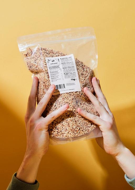 Produktbild KoRo Haselnusskerne geröstet und gehackt (1000 g)