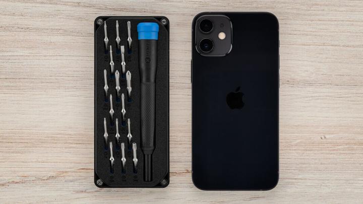 Actual product image iFixit Minnow Werkzeugset (000, 0, P5 Y000, TR8, PZ1 1x, Y0, TR10 P2, T5 TR6, T4, 2.5 mm T3)