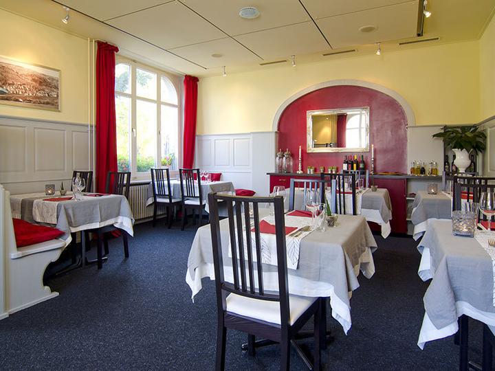 Actual product image Smartbox Dinner for 2 people at the Gasthaus zur Brugg in Baden (2 pers.)