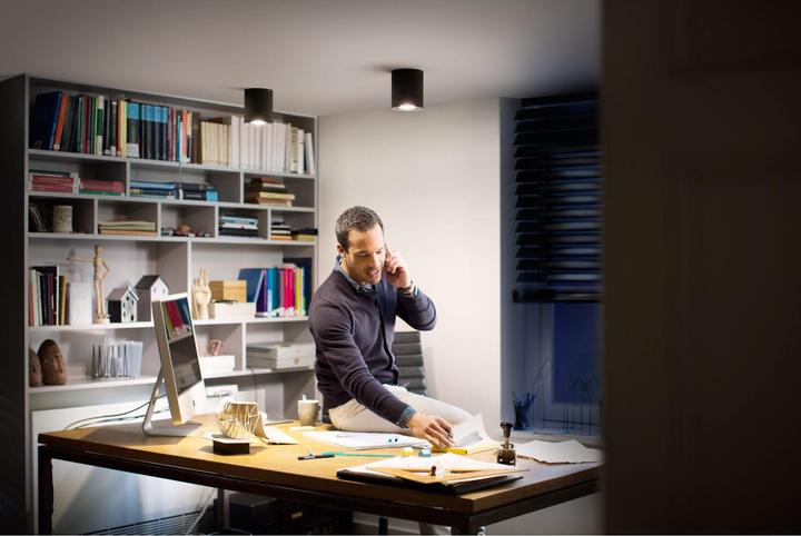Immagine prodotto Philips Hue White Ambiance Milliskin inkl. Dimmschalter (350 lm, GU10)