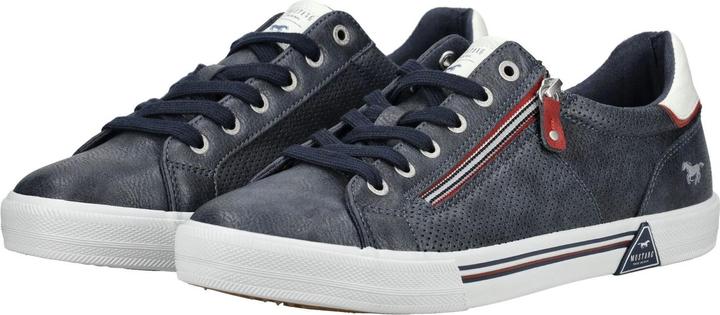 Actual product image Mustang Sneaker (40)