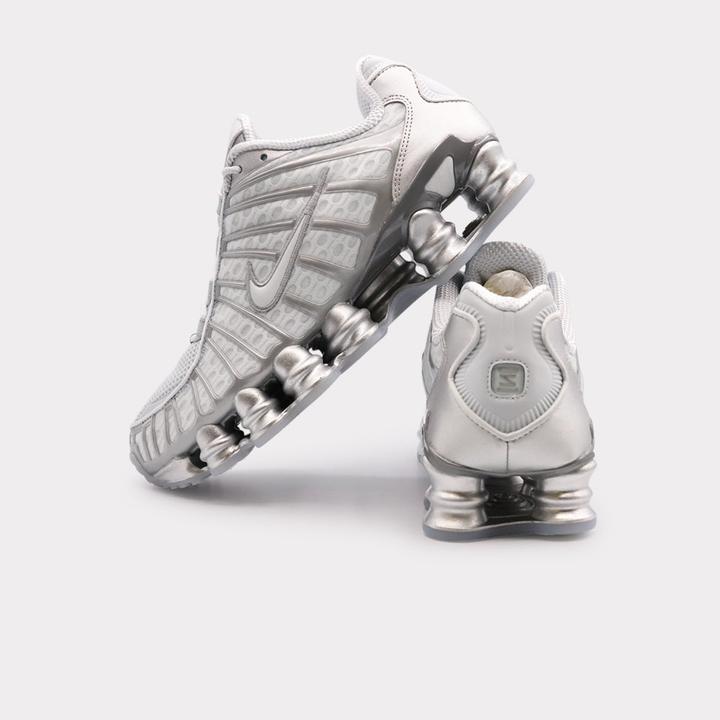 Pure Platinum, Chrome