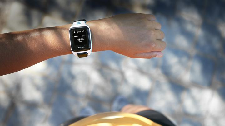 Produktbild TomTom Runner 2 Cardio + Music GPS Watch