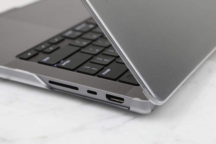 Image du produit Moshi Étui rigide iGlaze - Obudowa MacBook Pro 14" (2021) (Stealth Clear)" (14", Apple)