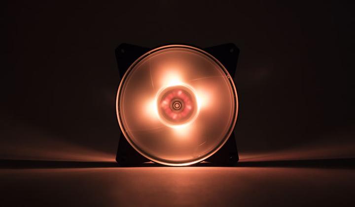Image du produit Cooler Master MasterFan Pro 120 Air Flow RGB Ventilateur de boîtier d'ordinateur (120 mm, 1 x)