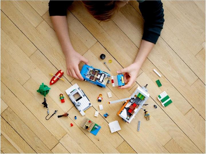 Produktbild LEGO Campingurlaub (31108, LEGO Creator 3-in-1)