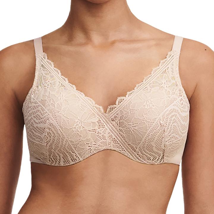 Actual product image Chantelle Easy Feel Floral Touch cup bra (75 D, Single pack)