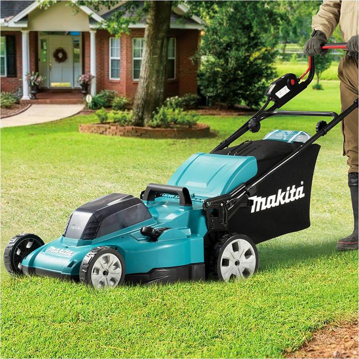 Actual product image Makita DLM480Z (Rechargeable battery operated)