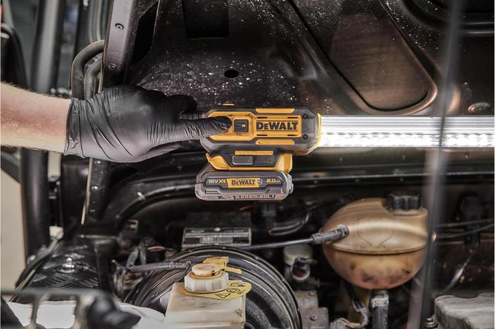 Actual product image DeWalt LED lamp for engine compartment lighting (1700 lm)