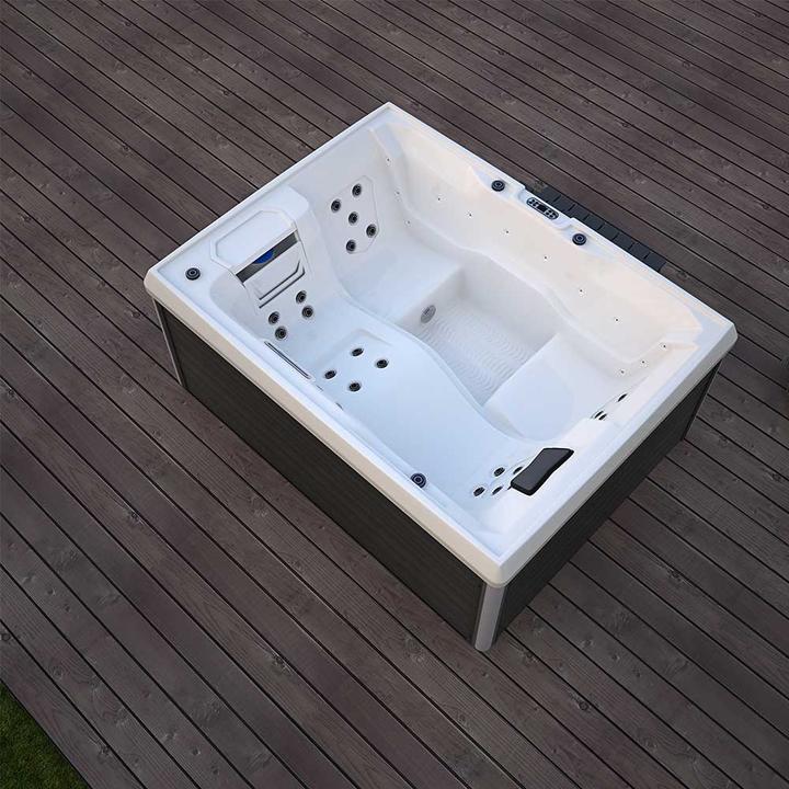 Immagine prodotto Home Deluxe Idromassaggio da esterno HOME-STAR, 24 getti massaggianti LED, gradini e copertura termica, 3 (3 pers.)
