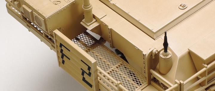 Actual product image Tamiya US KPz M1A2 Abrams Full Option (Kit)