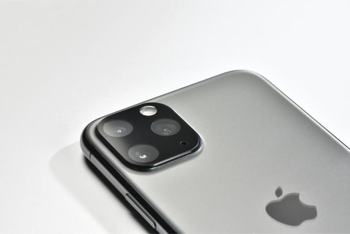 Actual product image Hama Camera protection glass (1 Piece, Apple iPhone 11)