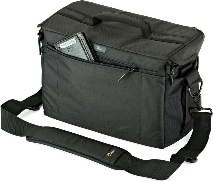 Actual product image Lowepro Nova 200 AW II (Lens bag, Camera shoulder bag, 25 l)