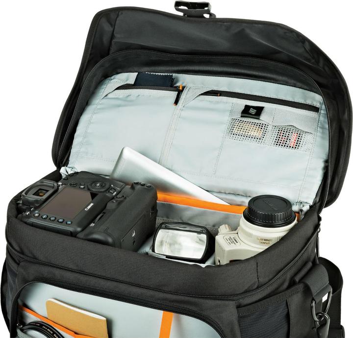 Actual product image Lowepro Nova 200 AW II (Lens bag, Camera shoulder bag, 25 l)