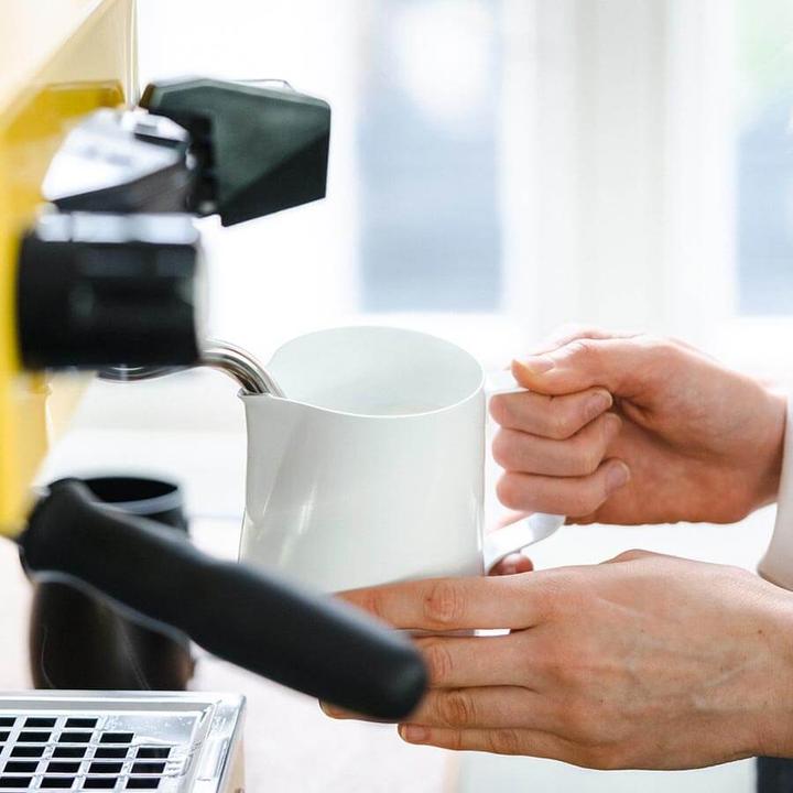 Immagine prodotto Rhino Coffee Gear Crema di latte bianca Rhinowares (CD/RHWH12OZ) (0.36 l)