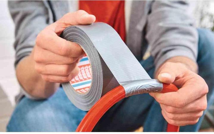 Produktbild tesa EXTRA POWER UNIVERSAL Gewebeband, gewebeverstärktes Ductape (50 mm)