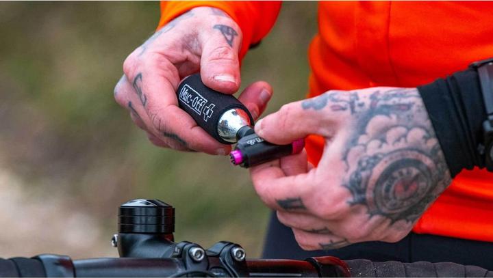 Produktbild Muc-Off Inflator Kit Road