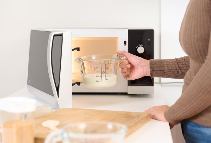 Actual product image Emsa Prep&Bake Glass Measuring Cup 1L (1000 ml)